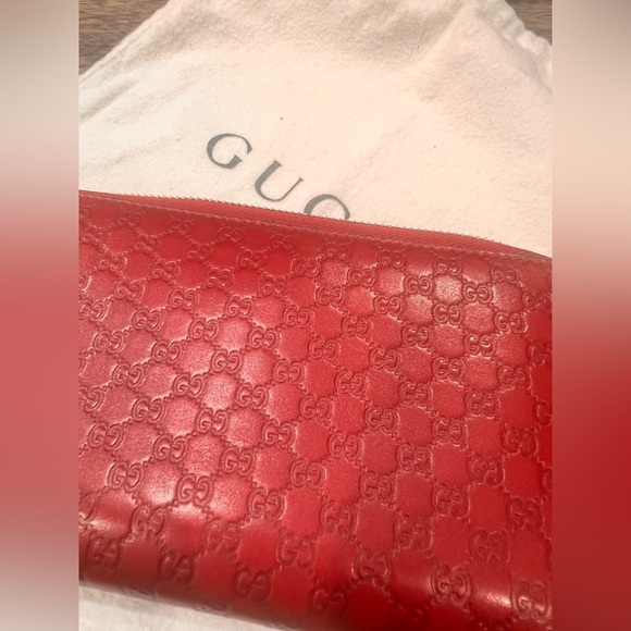 Gucci GG Microguccissima Red Leather Zip Around Long Wallet - Picture 15 of 15